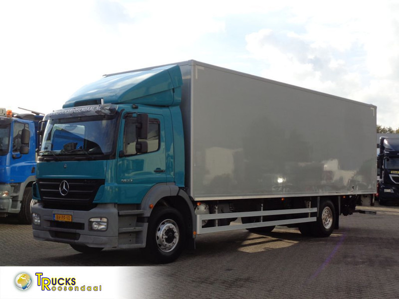 Mercedes-Benz AXOR 1823 + Dhollandia Lift - Φορτηγό κόφα: φωτογραφία 1 Mercedes-Benz AXOR 1823 + Dhollandia Lift - Φορτηγό κόφα: φωτογραφία 1