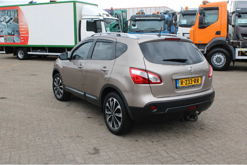Nissan QASHQAI 2.0 AUTOMATIC / CAMERA - SUV: φωτογραφία 3 Nissan QASHQAI 2.0 AUTOMATIC / CAMERA - SUV: φωτογραφία 3