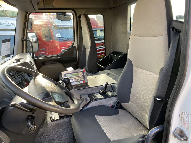 Renault Premium 410 DXI + Hook system + 6x4 - Φορτηγό φόρτωσης γάντζου: φωτογραφία 4 Renault Premium 410 DXI + Hook system + 6x4 - Φορτηγό φόρτωσης γάντζου: φωτογραφία 4