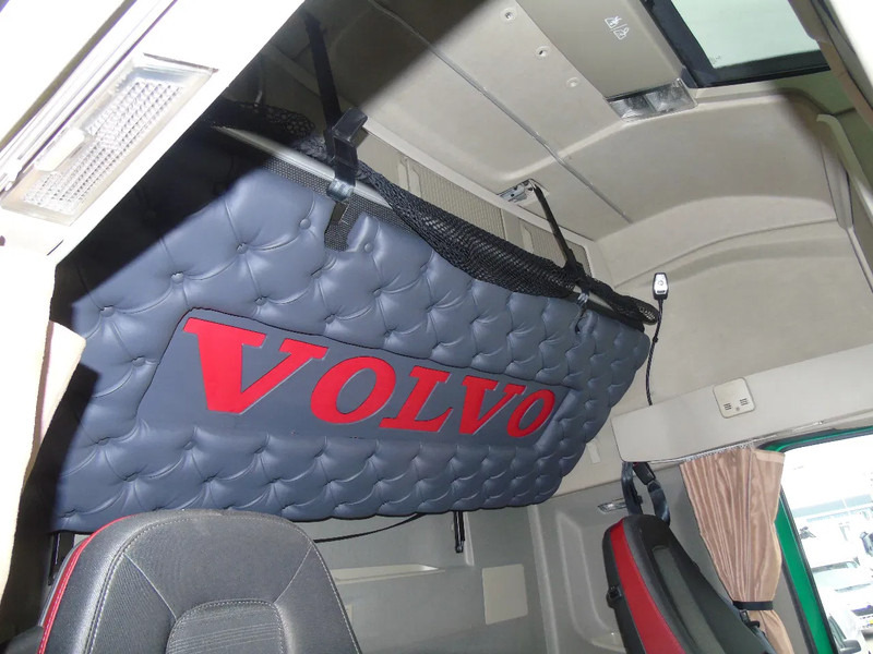 Φορτηγό ψυγείο Volvo FH 460 + TRS + COMBI + EURO 6: φωτογραφία 13 Φορτηγό ψυγείο Volvo FH 460 + TRS + COMBI + EURO 6: φωτογραφία 13