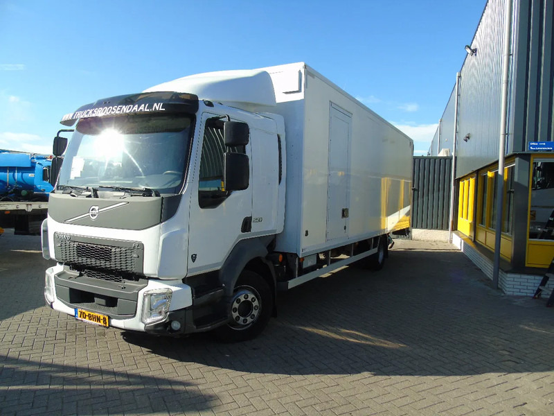 Volvo FL 250 + euro 6 + lift + 12T - Φορτηγό κόφα: φωτογραφία 2 Volvo FL 250 + euro 6 + lift + 12T - Φορτηγό κόφα: φωτογραφία 2