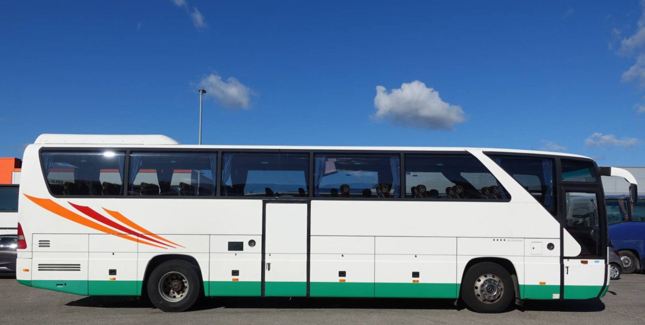 Mercedes-Benz 350 Tourismo 15-RHD *V6*404*Travego*51-Sitze* - Πούλμαν: φωτογραφία 3 Mercedes-Benz 350 Tourismo 15-RHD *V6*404*Travego*51-Sitze* - Πούλμαν: φωτογραφία 3