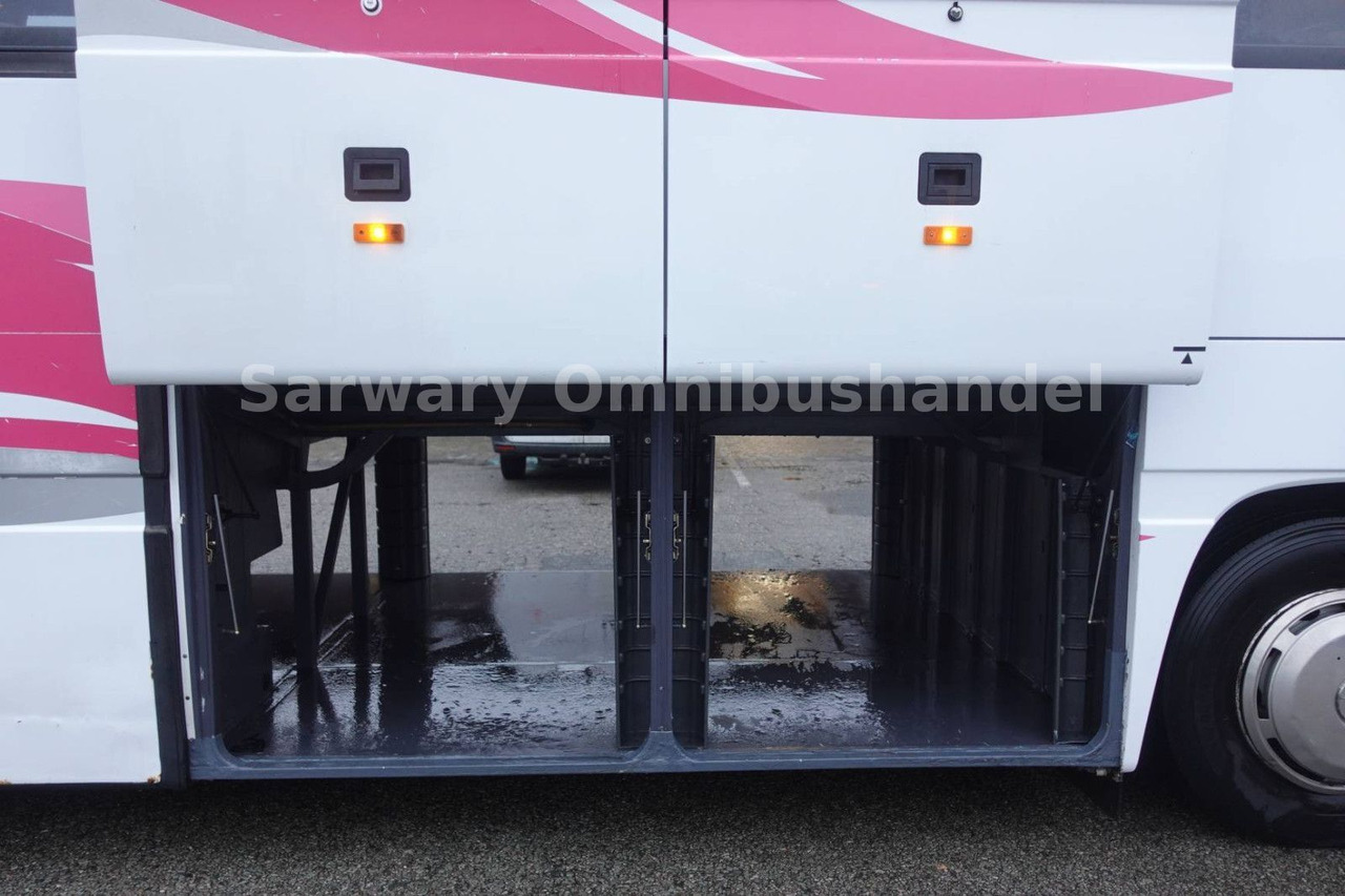 Πούλμαν Mercedes-Benz 350 Tourismo 15 RHD*V8*404*55-Sitze*Klima*6-Gang: φωτογραφία 34 Πούλμαν Mercedes-Benz 350 Tourismo 15 RHD*V8*404*55-Sitze*Klima*6-Gang: φωτογραφία 34