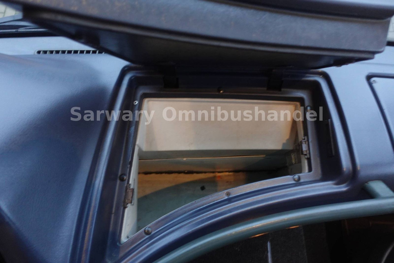 Πούλμαν Mercedes-Benz 350 Tourismo 15 RHD*V8*404*55-Sitze*Klima*6-Gang: φωτογραφία 18 Πούλμαν Mercedes-Benz 350 Tourismo 15 RHD*V8*404*55-Sitze*Klima*6-Gang: φωτογραφία 18