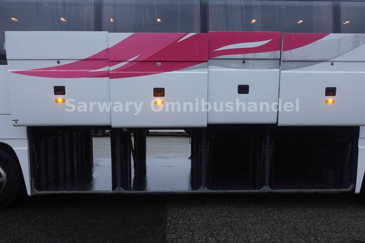 Πούλμαν Mercedes-Benz 350 Tourismo 15 RHD*V8*404*55-Sitze*Klima*6-Gang: φωτογραφία 43 Πούλμαν Mercedes-Benz 350 Tourismo 15 RHD*V8*404*55-Sitze*Klima*6-Gang: φωτογραφία 43