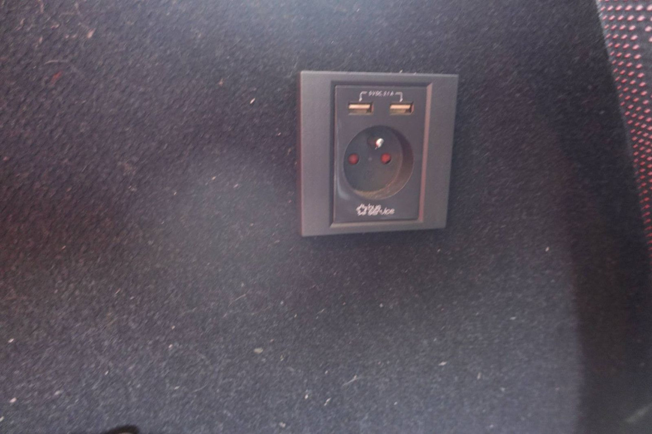 Πούλμαν Mercedes-Benz O 350-17 RHDL Tourismo*61 Sitze*EURO5*WC*Travego: φωτογραφία 35 Πούλμαν Mercedes-Benz O 350-17 RHDL Tourismo*61 Sitze*EURO5*WC*Travego: φωτογραφία 35