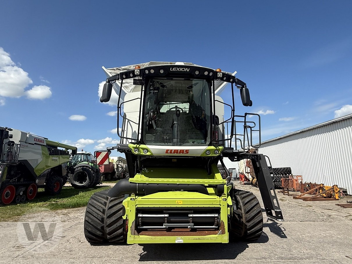 CLAAS Lexion 8900 TT - Θεριζοαλωνιστική μηχανή: φωτογραφία 2 CLAAS Lexion 8900 TT - Θεριζοαλωνιστική μηχανή: φωτογραφία 2