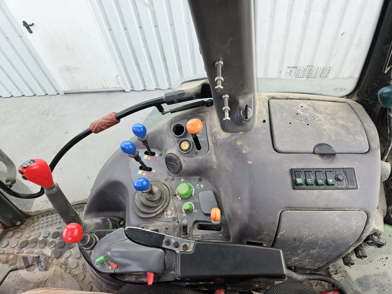 Deutz Agrotron 165 - Τρακτέρ: φωτογραφία 2 Deutz Agrotron 165 - Τρακτέρ: φωτογραφία 2