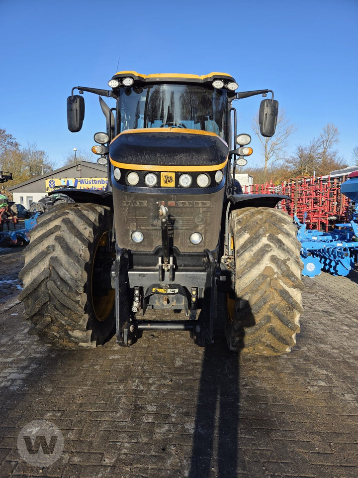 JCB FasTrac 8330 - Τρακτέρ: φωτογραφία 3 JCB FasTrac 8330 - Τρακτέρ: φωτογραφία 3