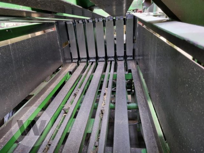 Krone Big Pack 120-80 - Χορτοδετική μηχανή τετράγωνες μπάλες: φωτογραφία 4 Krone Big Pack 120-80 - Χορτοδετική μηχανή τετράγωνες μπάλες: φωτογραφία 4