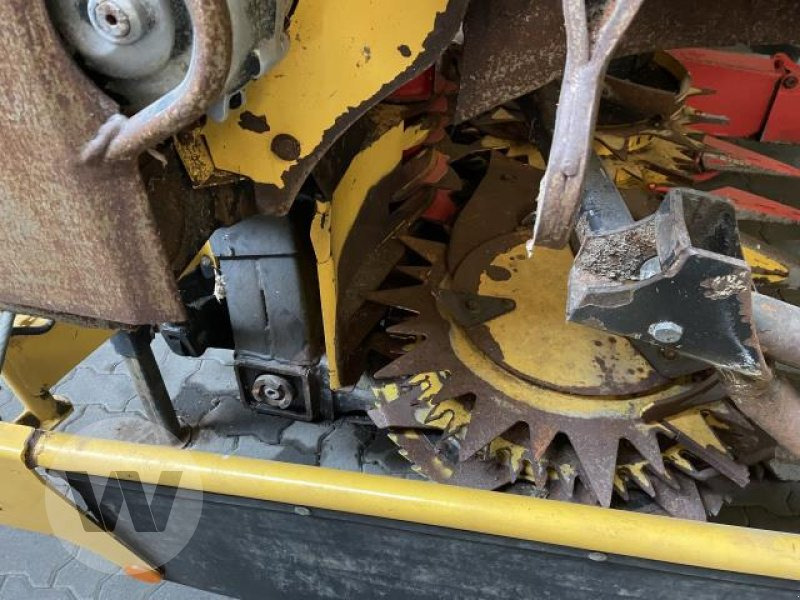 New Holland 490 FIE - Καλαμποκομαχαιρο: φωτογραφία 5 New Holland 490 FIE - Καλαμποκομαχαιρο: φωτογραφία 5