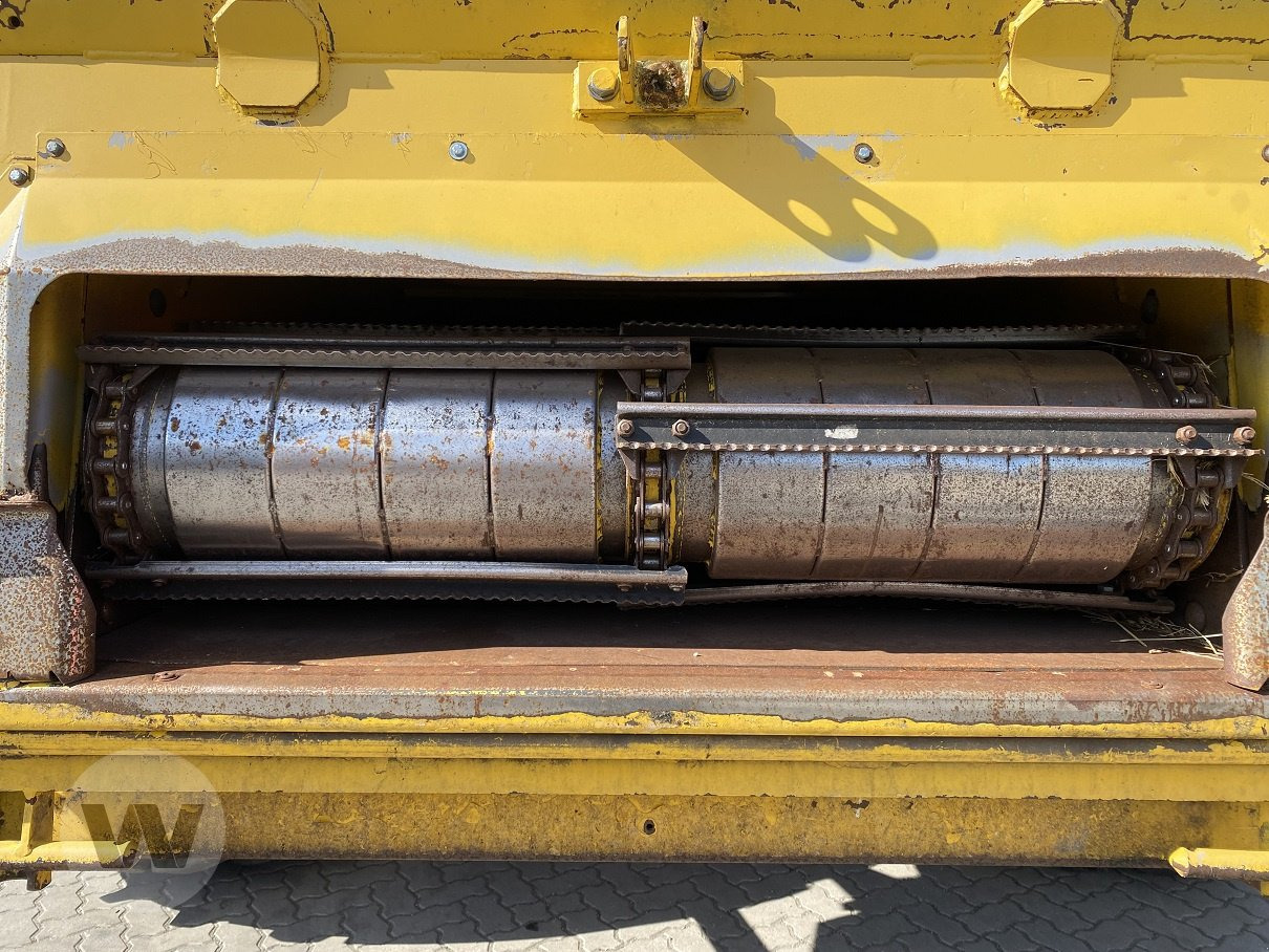 New Holland CR 9090 - Θεριζοαλωνιστική μηχανή: φωτογραφία 4 New Holland CR 9090 - Θεριζοαλωνιστική μηχανή: φωτογραφία 4