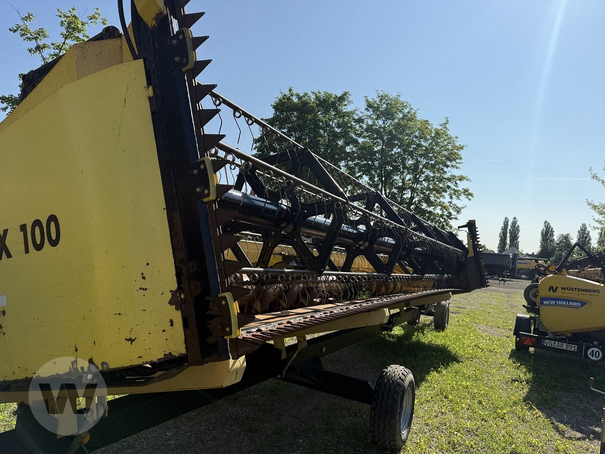 New Holland CX 8090 - Θεριζοαλωνιστική μηχανή: φωτογραφία 4 New Holland CX 8090 - Θεριζοαλωνιστική μηχανή: φωτογραφία 4