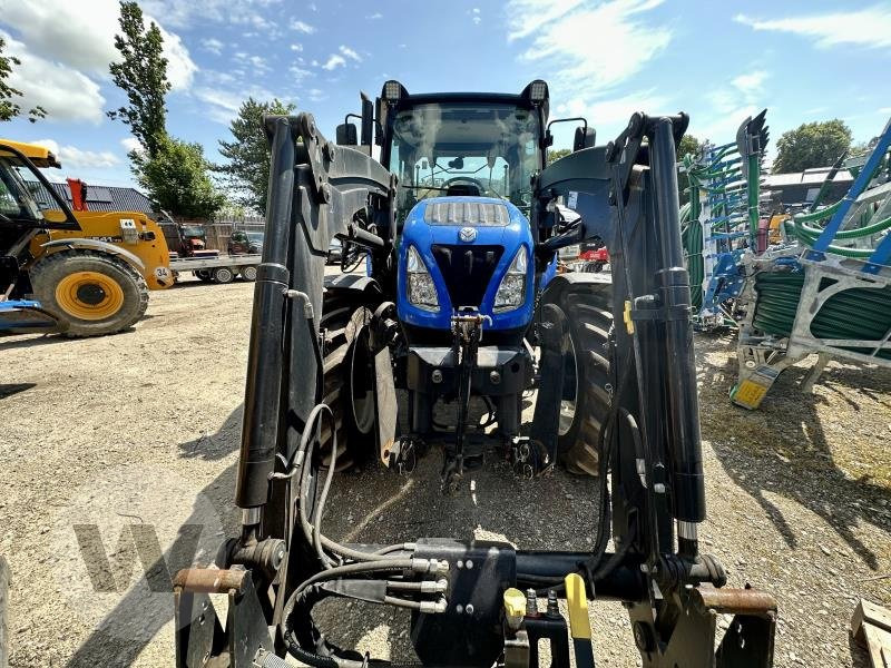New Holland T 4.65 - Τρακτέρ: φωτογραφία 4 New Holland T 4.65 - Τρακτέρ: φωτογραφία 4