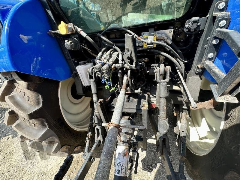 New Holland T 4.65 - Τρακτέρ: φωτογραφία 5 New Holland T 4.65 - Τρακτέρ: φωτογραφία 5