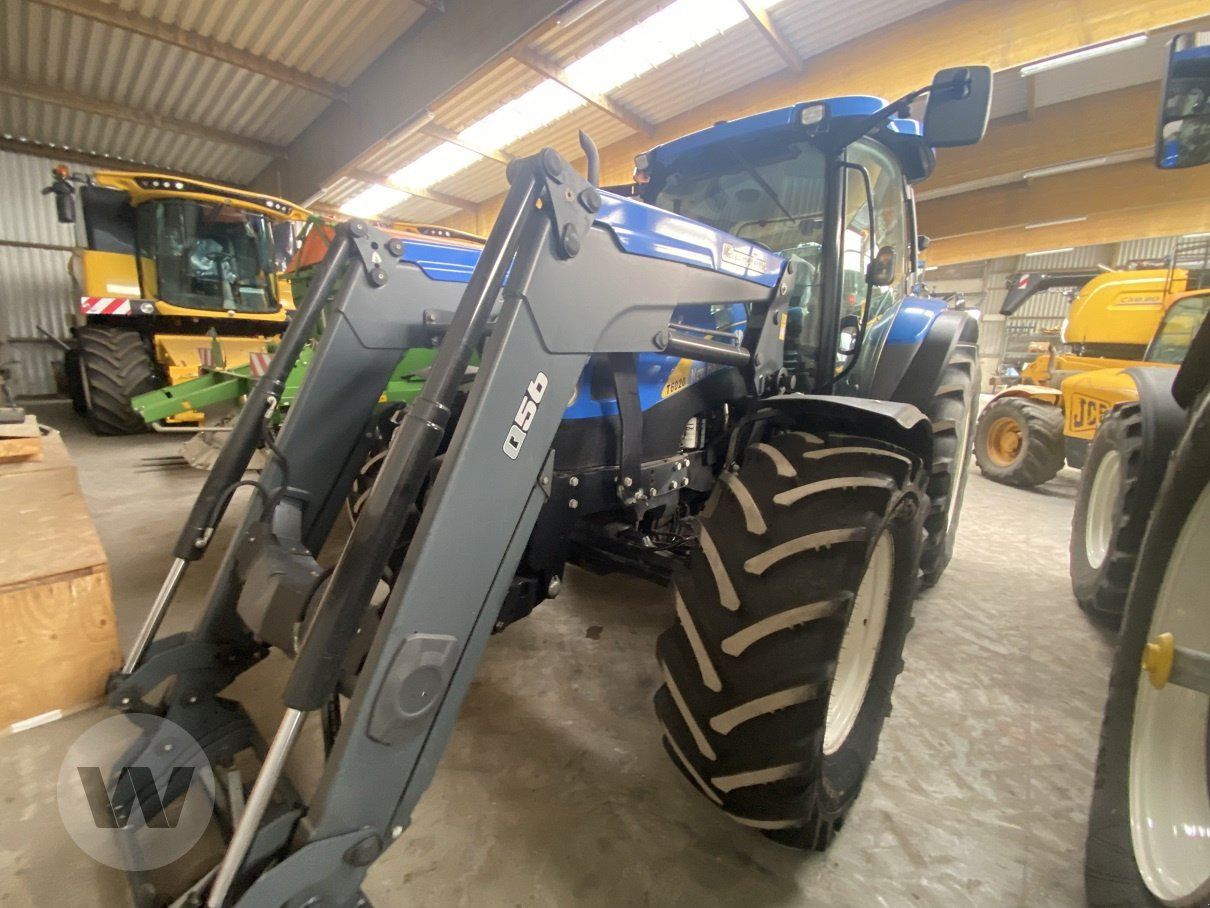 New Holland T6020 Elite - Τρακτέρ: φωτογραφία 1 New Holland T6020 Elite - Τρακτέρ: φωτογραφία 1