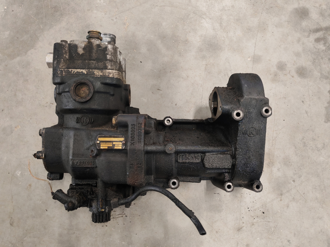 MAN TGS TGX EURO6 / D2676LF / KNORR AIR COMPRESSOR / 51540007174 - Κομπρεσέρ: φωτογραφία 2 MAN TGS TGX EURO6 / D2676LF / KNORR AIR COMPRESSOR / 51540007174 - Κομπρεσέρ: φωτογραφία 2