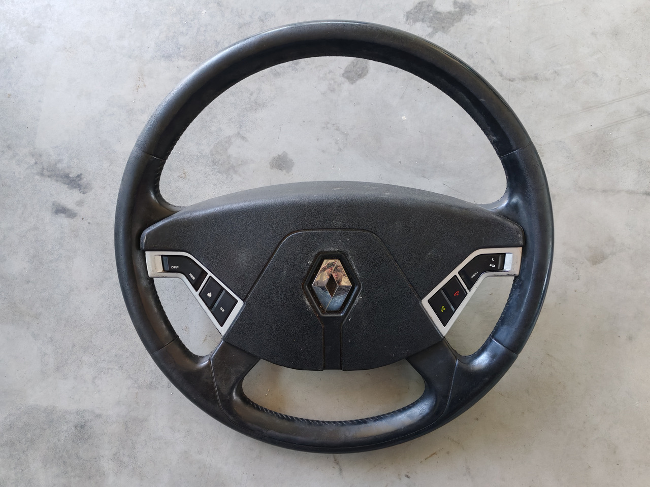RENAULT RANGE T / STEERING WHEEL / 7484519945 - Τιμόνι: φωτογραφία 1 RENAULT RANGE T / STEERING WHEEL / 7484519945 - Τιμόνι: φωτογραφία 1
