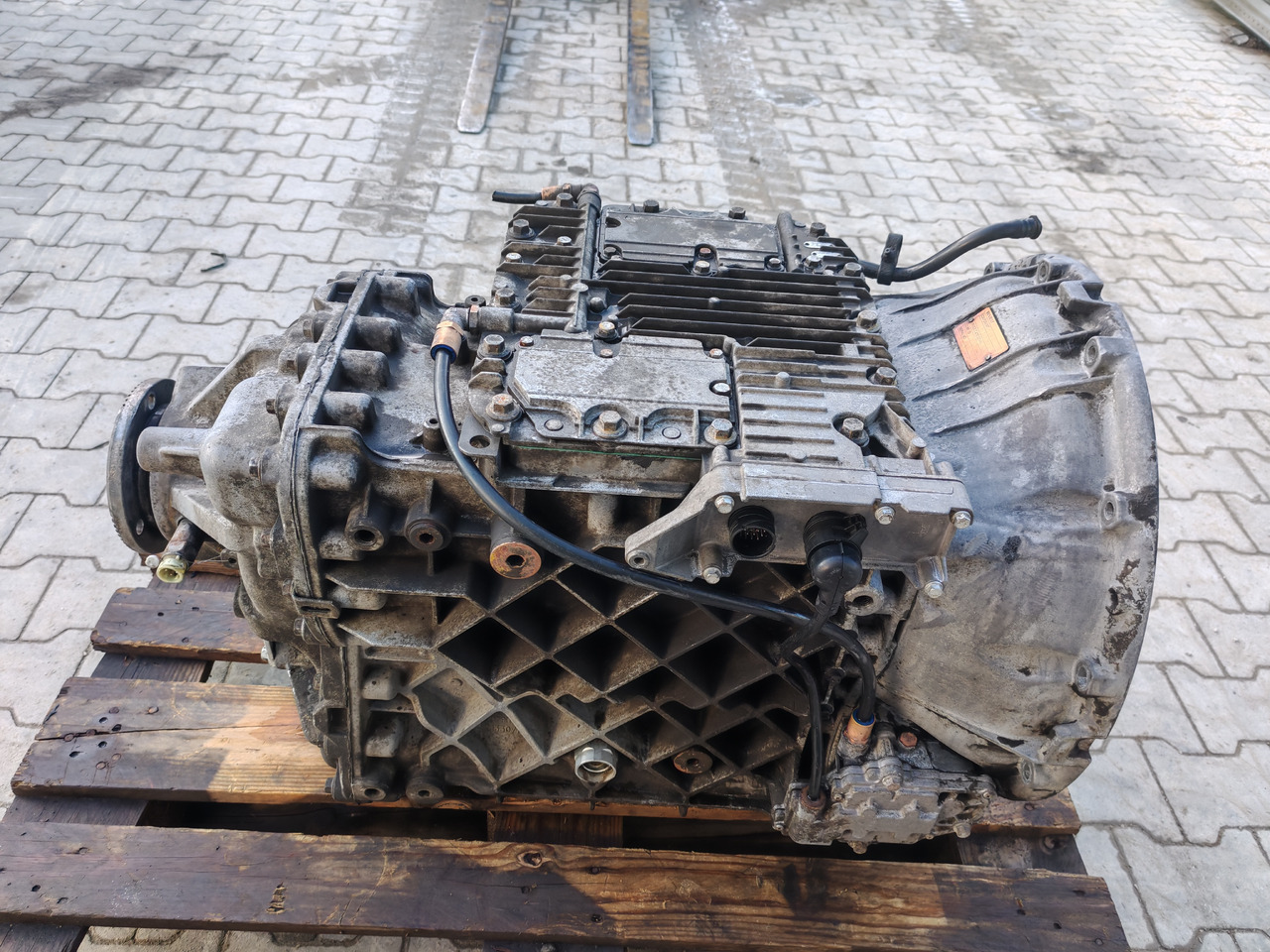 RENAULT VOLVO / AT2412D I-SHIFT COMPLETE GEARBOX / 3190584 - Κιβώτιο ταχυτήτων: φωτογραφία 5 RENAULT VOLVO / AT2412D I-SHIFT COMPLETE GEARBOX / 3190584 - Κιβώτιο ταχυτήτων: φωτογραφία 5