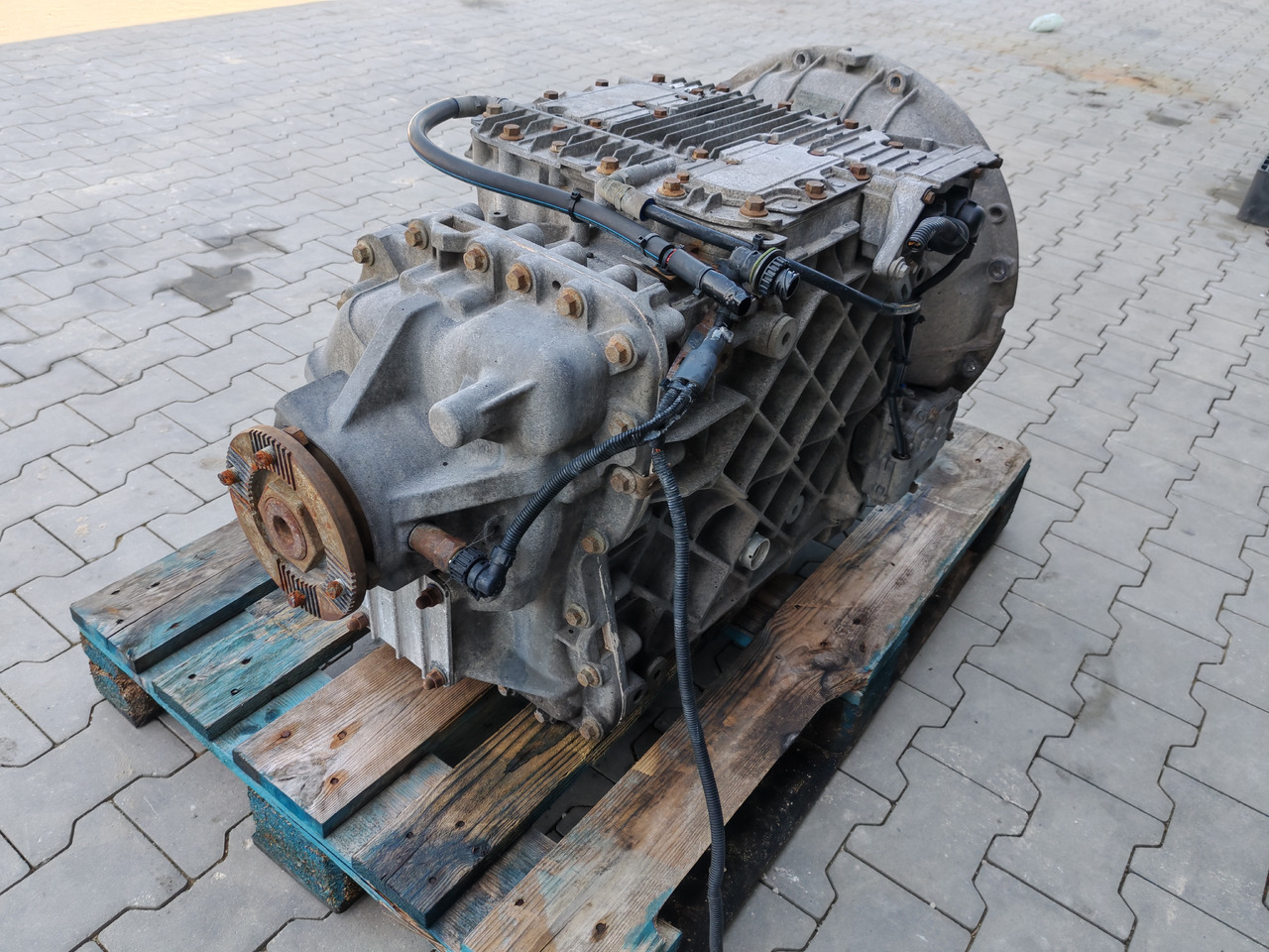 RENAULT VOLVO / AT2412D I-SHIFT / COMPLETE GEARBOX - Κιβώτιο ταχυτήτων: φωτογραφία 5 RENAULT VOLVO / AT2412D I-SHIFT / COMPLETE GEARBOX - Κιβώτιο ταχυτήτων: φωτογραφία 5