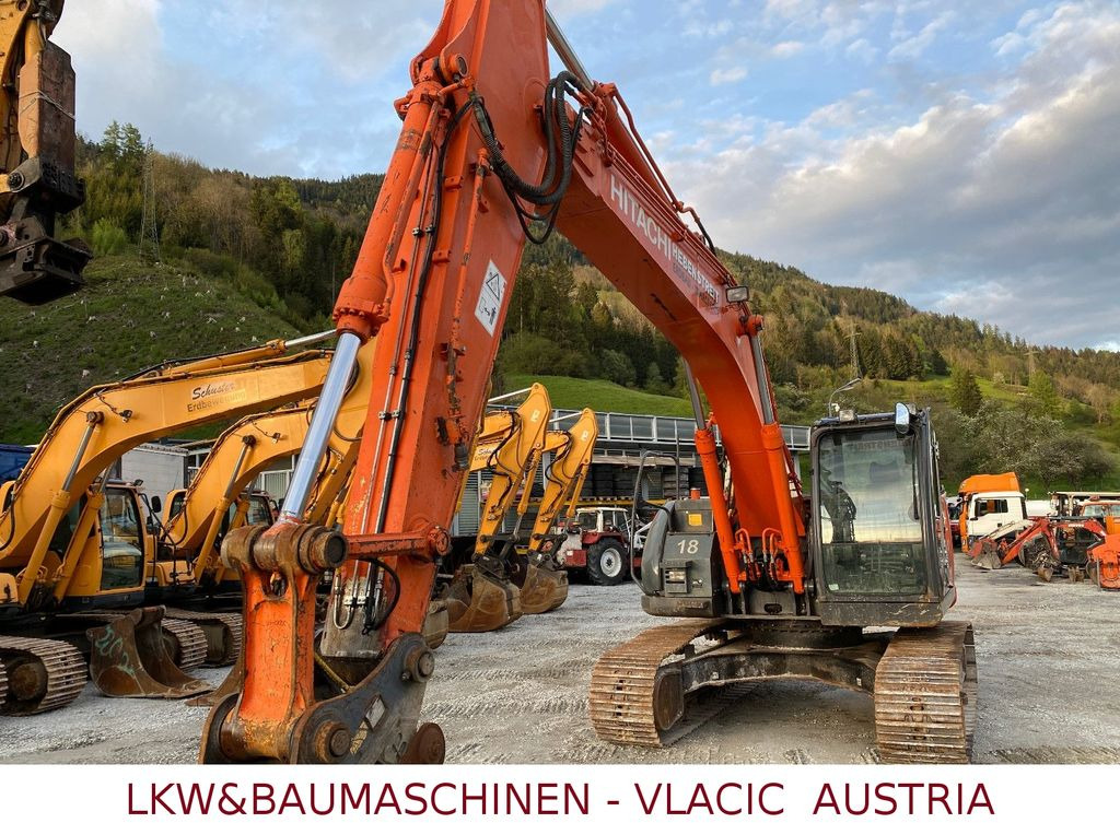 Hitachi ZX 225 USLC-3 - Ερπυστριοφόρος εκσκαφέας: φωτογραφία 2 Hitachi ZX 225 USLC-3 - Ερπυστριοφόρος εκσκαφέας: φωτογραφία 2