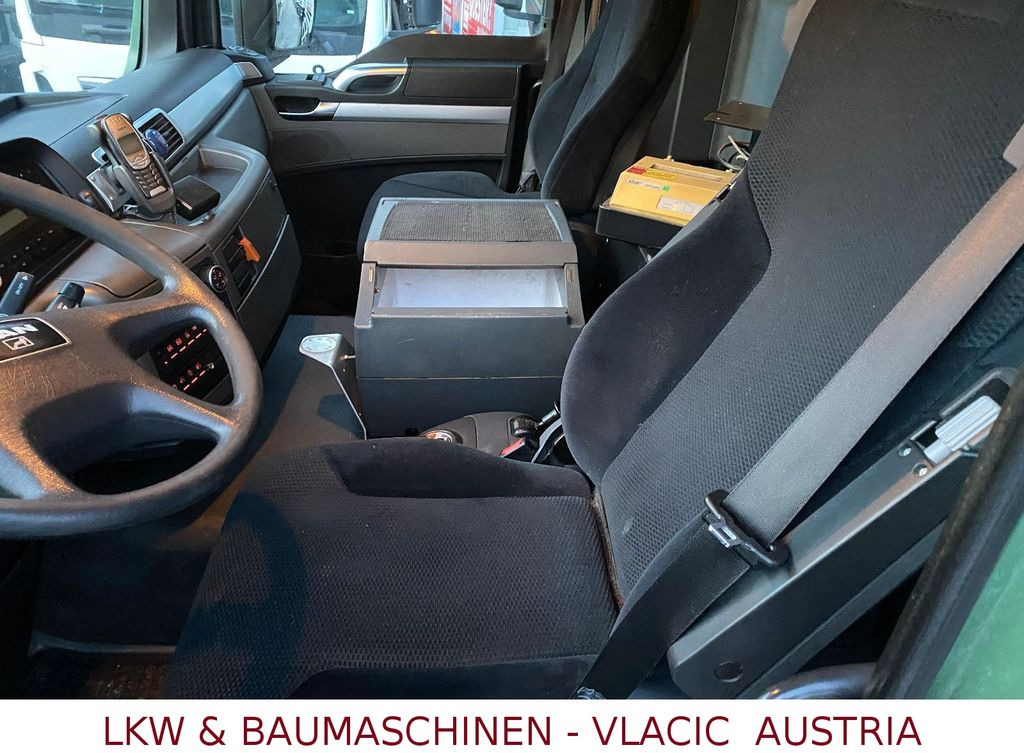 MAN TGS 26.400 Gastankwagen mit Pumpe und Wage22000L MAN TGS 26.400 Gastankwagen mit Pumpe und Wage22000L - Φορτηγό βυτιοφόρο: φωτογραφία 5 MAN TGS 26.400 Gastankwagen mit Pumpe und Wage22000L MAN TGS 26.400 Gastankwagen mit Pumpe und Wage22000L - Φορτηγό βυτιοφόρο: φωτογραφία 5