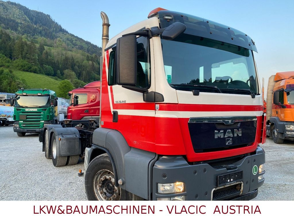 MAN TGS 26.440 6x2 mit Lift und Lenkachse MAN TGS 26.440 6x2 mit Lift und Lenkachse - Φορτηγό σασί: φωτογραφία 2 MAN TGS 26.440 6x2 mit Lift und Lenkachse MAN TGS 26.440 6x2 mit Lift und Lenkachse - Φορτηγό σασί: φωτογραφία 2