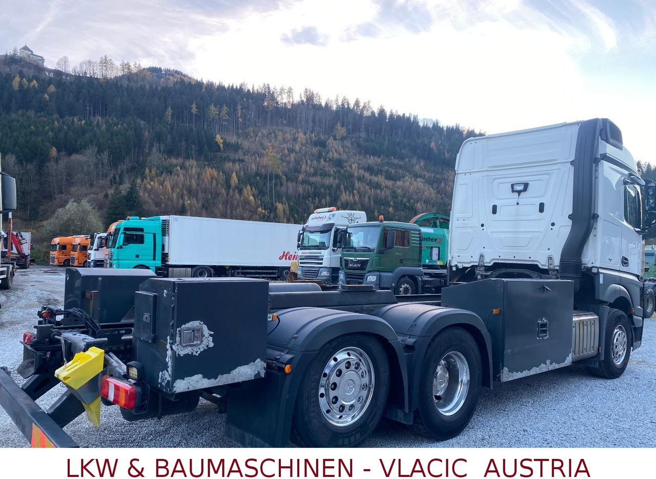 Mercedes-Benz Actros 963-0-C - Φορτηγό βυτιοφόρο: φωτογραφία 3 Mercedes-Benz Actros 963-0-C - Φορτηγό βυτιοφόρο: φωτογραφία 3