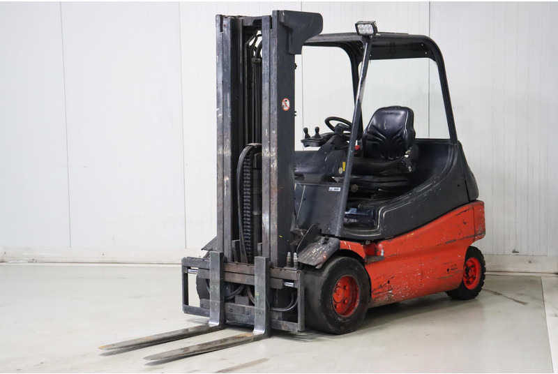 Linde E25-02 - Ηλεκτροκίνητο περονοφόρο: φωτογραφία 3 Linde E25-02 - Ηλεκτροκίνητο περονοφόρο: φωτογραφία 3