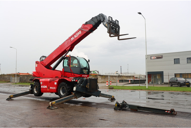 MAGNI RTH5.30S - Τηλεσκοπικός φορτωτής: φωτογραφία 1 MAGNI RTH5.30S - Τηλεσκοπικός φορτωτής: φωτογραφία 1