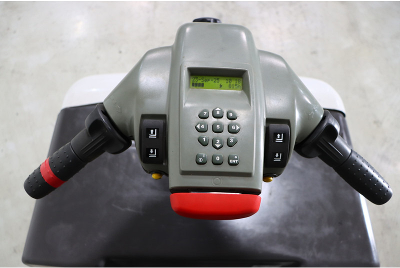 UniCarriers PPL200SN - Μηχάνημα συλλογής παραγγελιών: φωτογραφία 2 UniCarriers PPL200SN - Μηχάνημα συλλογής παραγγελιών: φωτογραφία 2