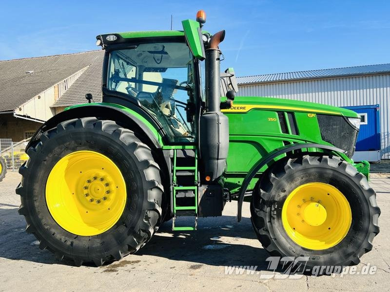 John Deere 6R 250 - Τρακτέρ: φωτογραφία 5 John Deere 6R 250 - Τρακτέρ: φωτογραφία 5