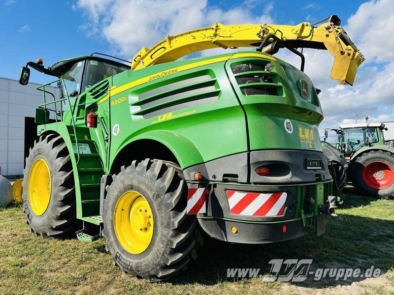 John Deere 8300 - Τρακτέρ: φωτογραφία 5 John Deere 8300 - Τρακτέρ: φωτογραφία 5
