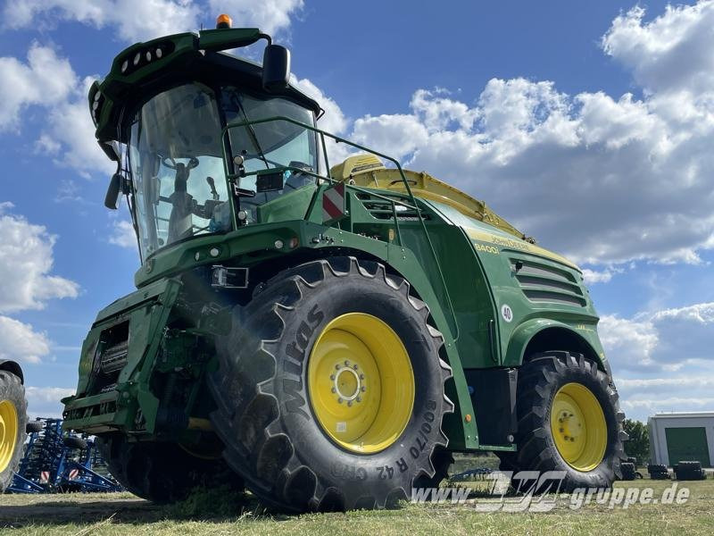 John Deere 8400 - Τρακτέρ: φωτογραφία 3 John Deere 8400 - Τρακτέρ: φωτογραφία 3