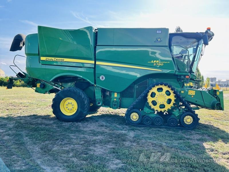 John Deere S780i ProDrive - Θεριζοαλωνιστική μηχανή: φωτογραφία 4 John Deere S780i ProDrive - Θεριζοαλωνιστική μηχανή: φωτογραφία 4