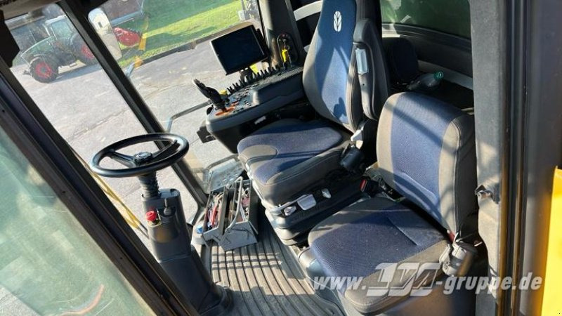 New Holland CR9.90 - Θεριζοαλωνιστική μηχανή: φωτογραφία 5 New Holland CR9.90 - Θεριζοαλωνιστική μηχανή: φωτογραφία 5