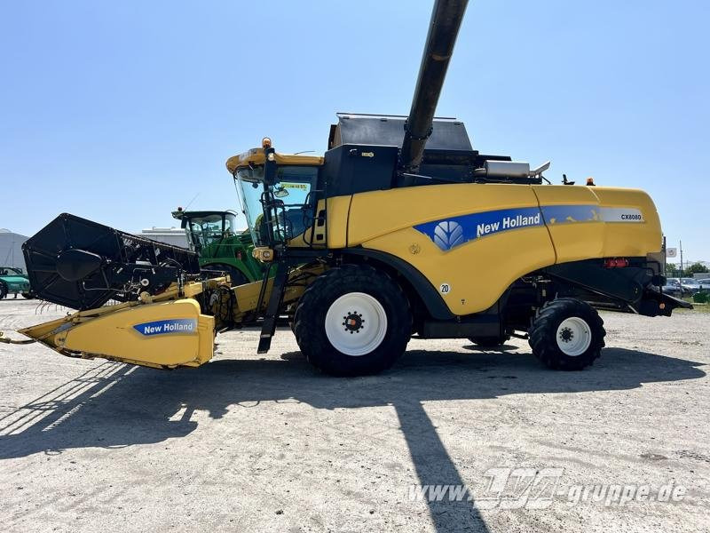 New Holland CX8080 4wd - Θεριζοαλωνιστική μηχανή: φωτογραφία 4 New Holland CX8080 4wd - Θεριζοαλωνιστική μηχανή: φωτογραφία 4