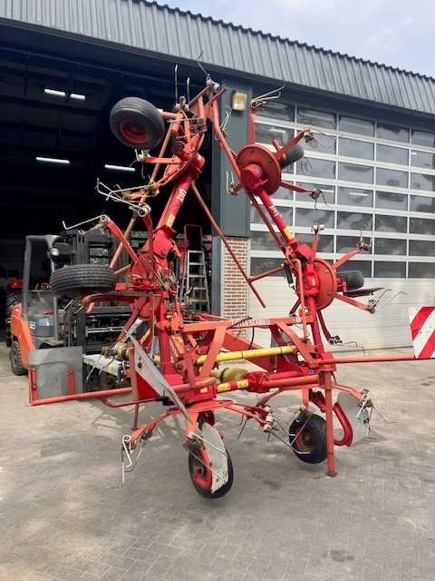 LELY 675 tedder - Χορτοσυλλέκτης: φωτογραφία 4 LELY 675 tedder - Χορτοσυλλέκτης: φωτογραφία 4