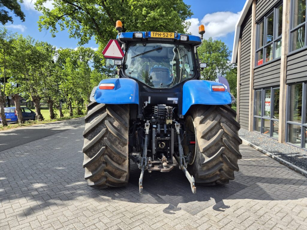 NEW HOLLAND T6080 - Τρακτέρ: φωτογραφία 4 NEW HOLLAND T6080 - Τρακτέρ: φωτογραφία 4