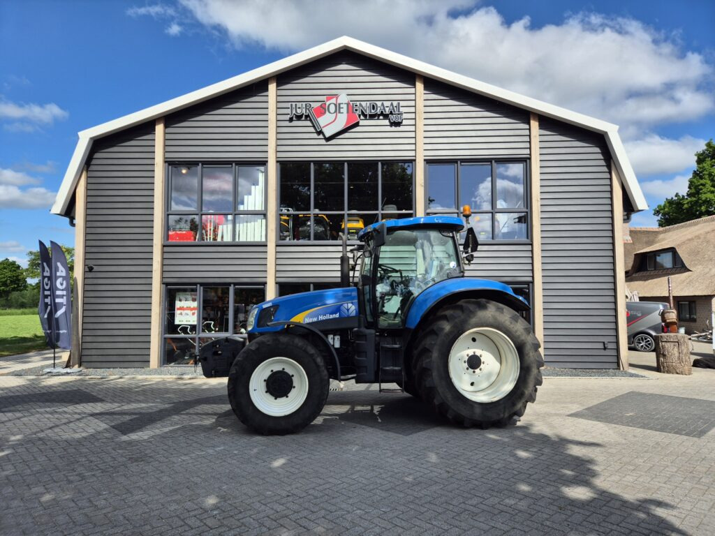 NEW HOLLAND T6080 - Τρακτέρ: φωτογραφία 1 NEW HOLLAND T6080 - Τρακτέρ: φωτογραφία 1