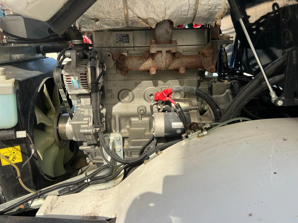 Ελαστιχοφόρος φορτωτής Used YANMAR 1201 loader: φωτογραφία 8