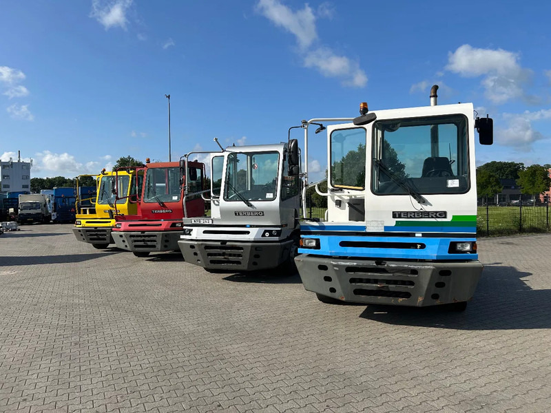 Terberg YT 182 10 x ON STOCK | 2006 | 2008 | 2011 | 2013 | 2019 | 2020 | - Τράκτορες τελωνείων: φωτογραφία 1 Terberg YT 182 10 x ON STOCK | 2006 | 2008 | 2011 | 2013 | 2019 | 2020 | - Τράκτορες τελωνείων: φωτογραφία 1