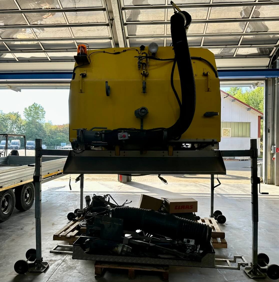 Unimog Aufbaukehrmaschine Trilety SK-370 - Σάρωθρο δρόμων: φωτογραφία 5 Unimog Aufbaukehrmaschine Trilety SK-370 - Σάρωθρο δρόμων: φωτογραφία 5