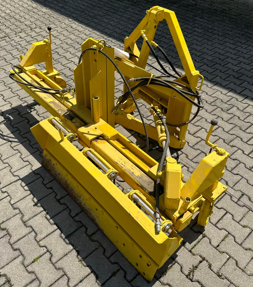 Unimog Frontanbau-Gräder Söder IA02093 - Ισοπεδωτής: φωτογραφία 2 Unimog Frontanbau-Gräder Söder IA02093 - Ισοπεδωτής: φωτογραφία 2