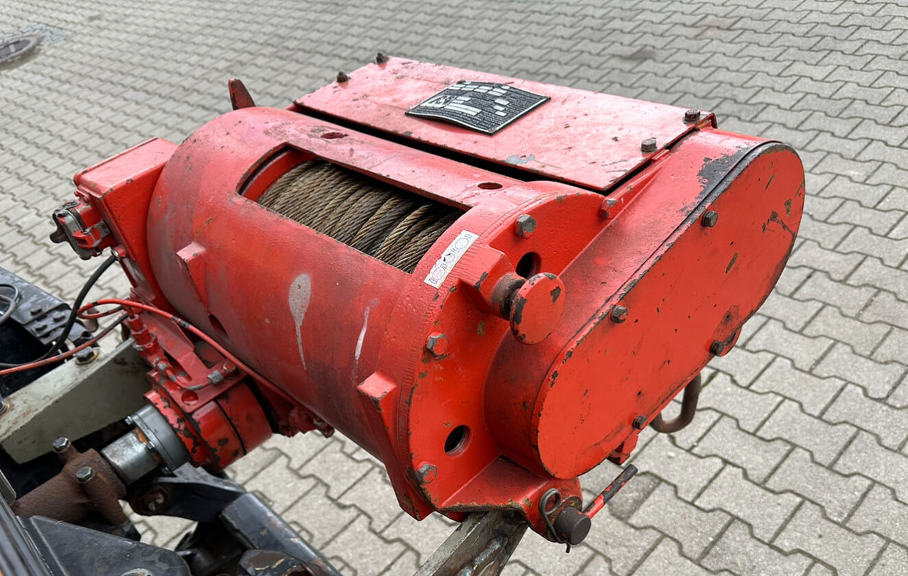 Unimog Frontanbau Seilwinde Werner F30.1M1HW1708 - Βίντσι: φωτογραφία 3 Unimog Frontanbau Seilwinde Werner F30.1M1HW1708 - Βίντσι: φωτογραφία 3