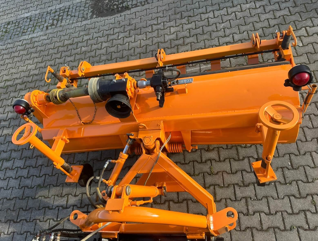 Unimog Frontanbaukehrbesen Schmidt VKS4.2 - Σκούπα: φωτογραφία 5 Unimog Frontanbaukehrbesen Schmidt VKS4.2 - Σκούπα: φωτογραφία 5