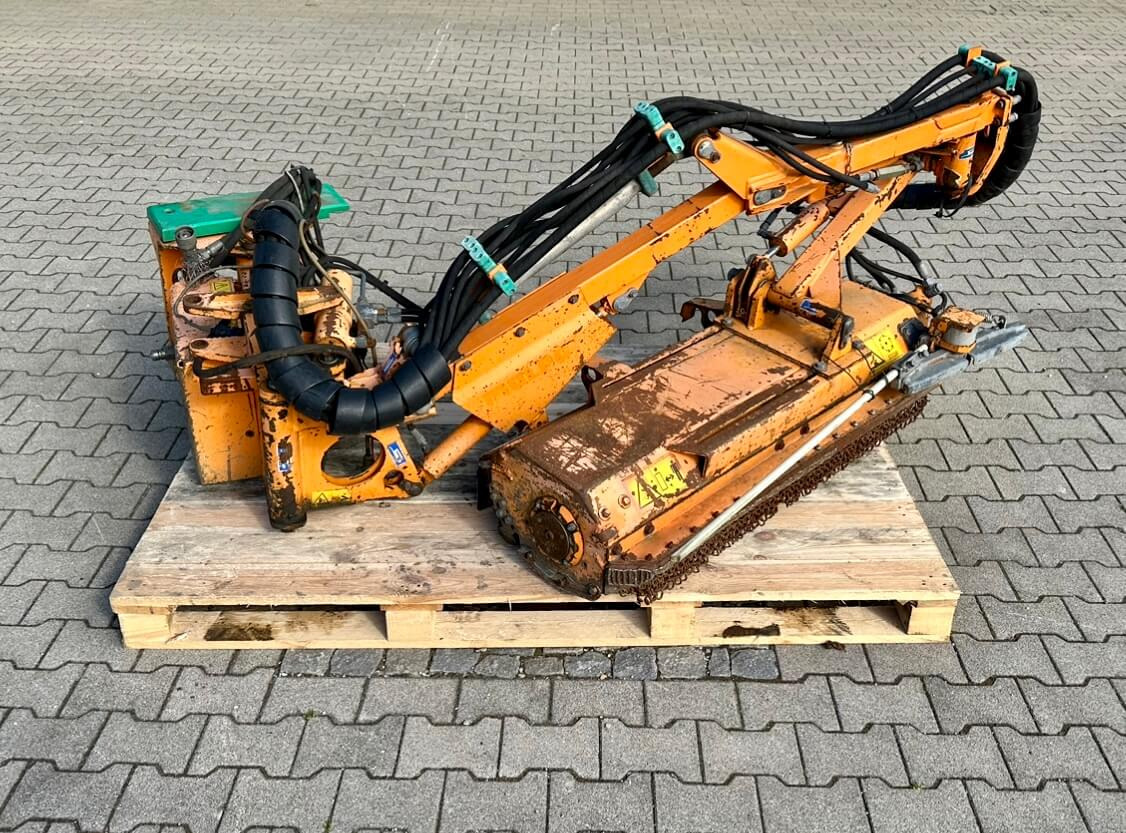 Unimog Randstreifenmulcher Mulag MRK 300 - Πλευρικός καταστροφέας: φωτογραφία 1 Unimog Randstreifenmulcher Mulag MRK 300 - Πλευρικός καταστροφέας: φωτογραφία 1