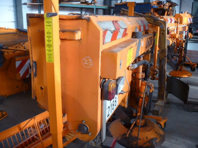 Unimog Salzstreuer Gmeiner 90WA - Αλατιέρα: φωτογραφία 2 Unimog Salzstreuer Gmeiner 90WA - Αλατιέρα: φωτογραφία 2