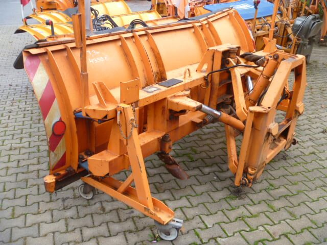 Unimog Schneepflug - Schneeschild Beilhack PV28-3 - Εκχιονιστικό μαχαίρι: φωτογραφία 2 Unimog Schneepflug - Schneeschild Beilhack PV28-3 - Εκχιονιστικό μαχαίρι: φωτογραφία 2