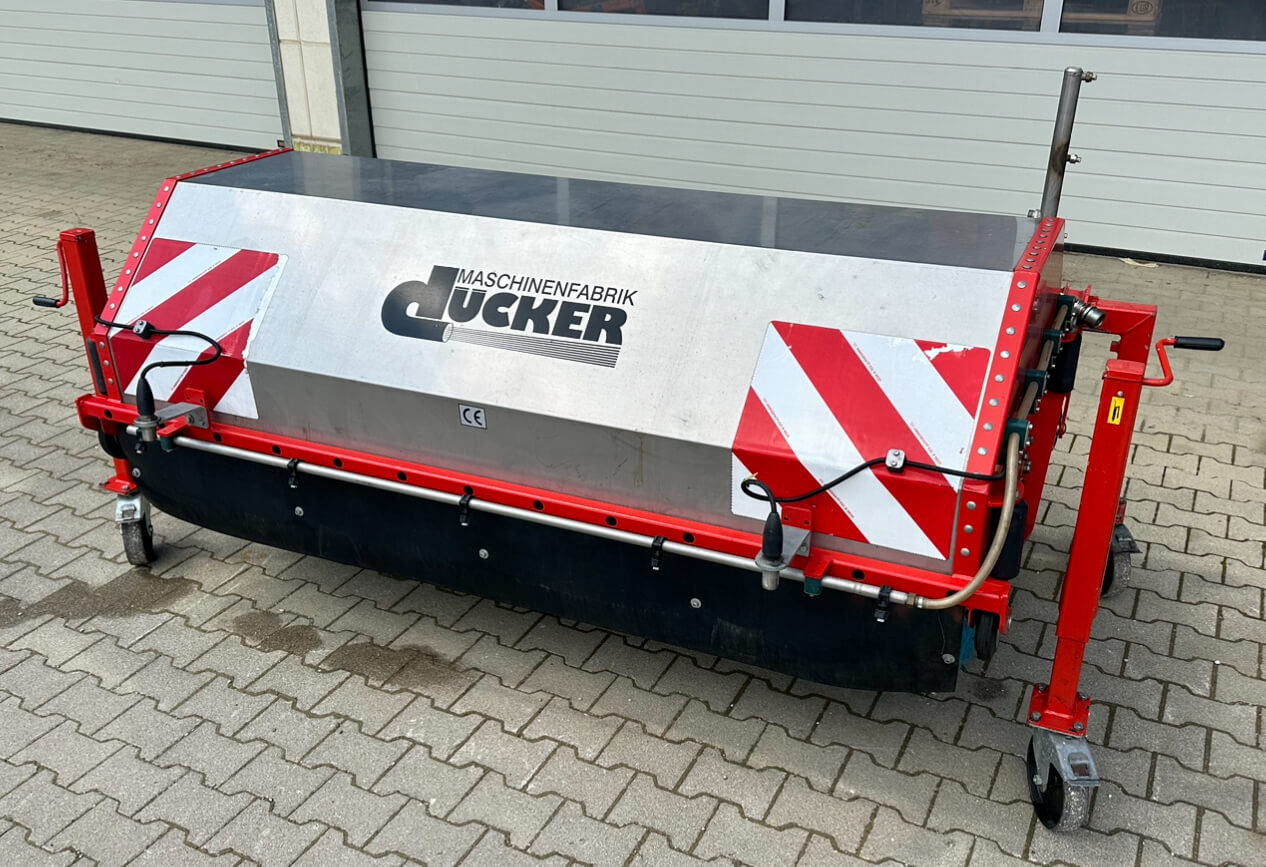 Unimog Tunnelwaschbürste Dücker TWA21 - Σκούπα: φωτογραφία 3 Unimog Tunnelwaschbürste Dücker TWA21 - Σκούπα: φωτογραφία 3